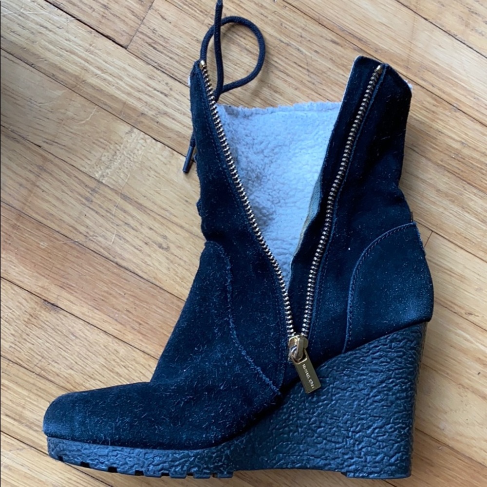 COPY - Michael Kors suede booties - Picture 5 of 6